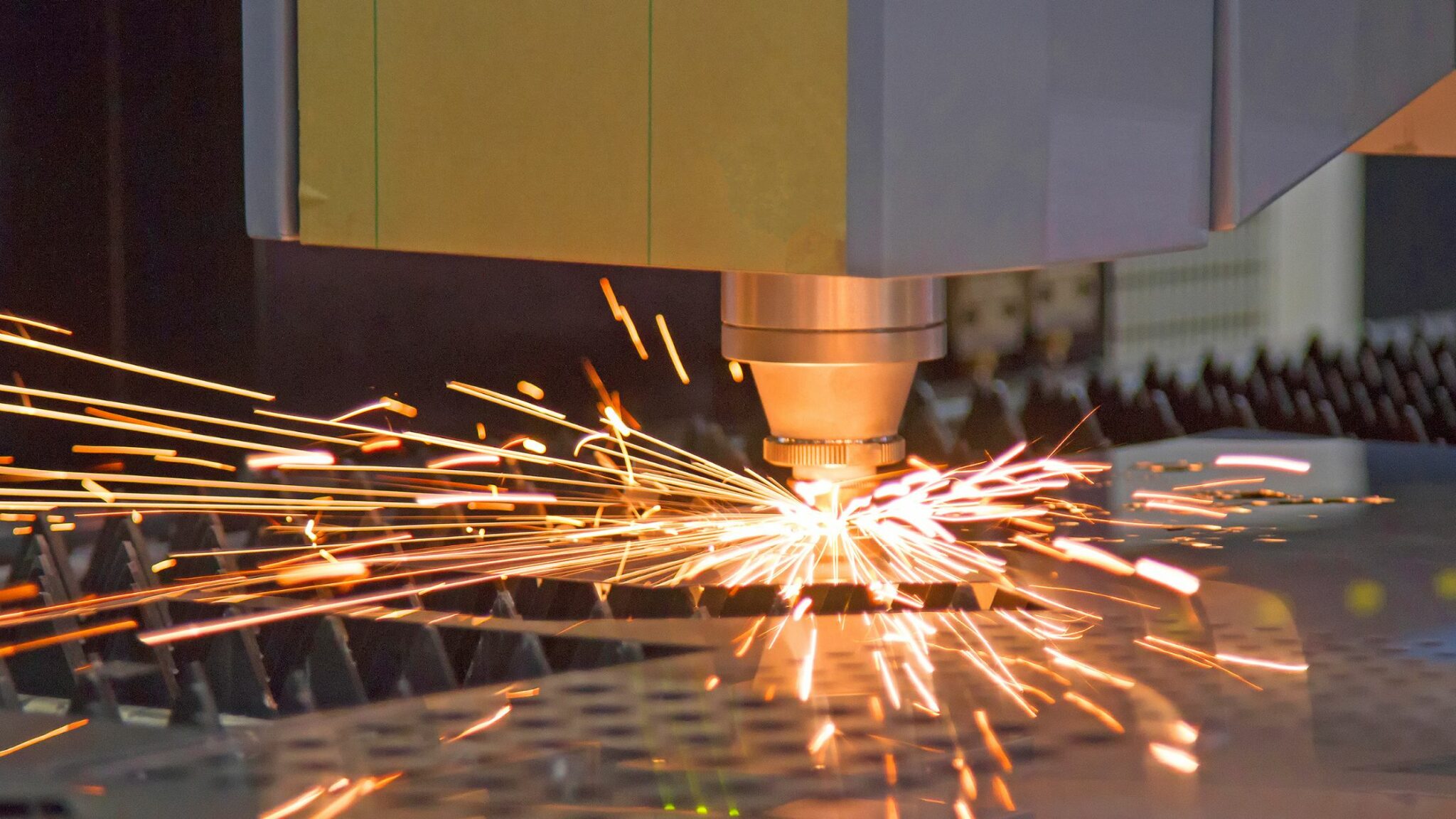 CNC машина за лазерно рязане